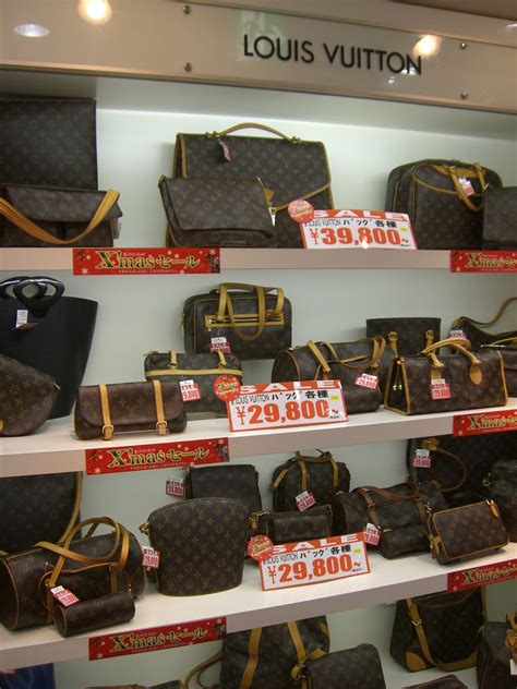 lv second hand japan